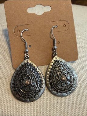 Bohemian Teardrop Filigree Dangle Earrings - Silver Tone